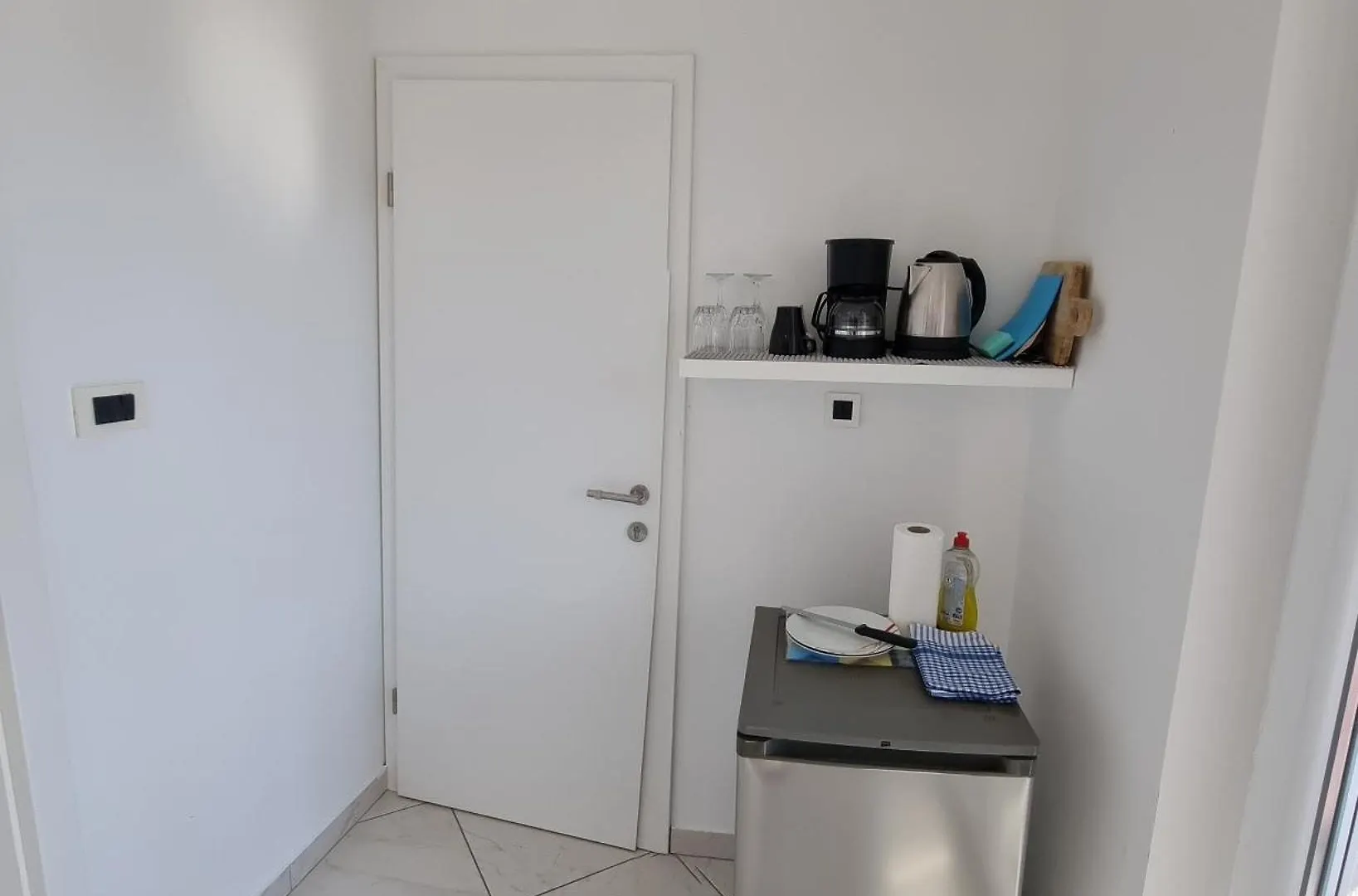 Domagoj D&D, Baska Apartment